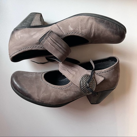 REMONTE DORNDORF SZ 36 Brown Leather Medallion Strappy Mary Janes Heels Pumps - Picture 1 of 8